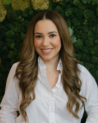 Photo of Michelle Peralta, Licensed Mental Health Counselor, LMHC