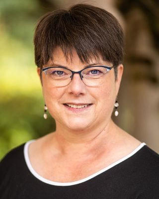 Photo of Liz Schmitz-Binnall, Psychologist in 98503, WA
