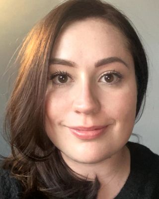 Photo of Kerry Davis, Psychotherapist, MBABCP