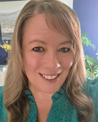 Photo of Sandi Stasiuk, Registered Social Worker, MSW, RSW, BSW, BA
