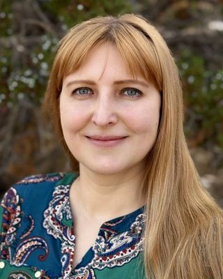 Photo of Jenya Veren, Marriage & Family Therapist, MS, LMFT