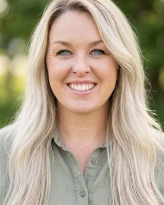 Photo of Raschel Gallagher, Licensed Clinical Professional Counselor, LCPC, LAC