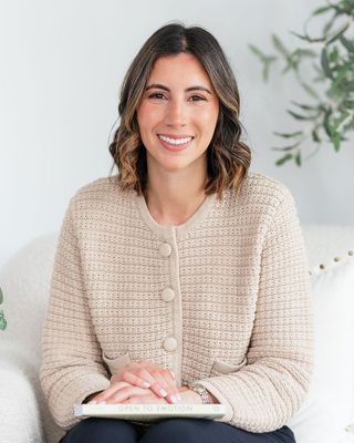Photo of Dr. Nina Alpert, Psychologist, PsyD