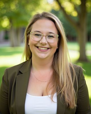 Photo of Gina Brewer, Clinical Social Work/Therapist, LCSW