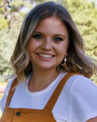 Photo of Maddy Rosas - Maddy Rosas, MA, MFTC, Couples Therapist, Marriage and Family Therapist Candidate, MA, MFTC