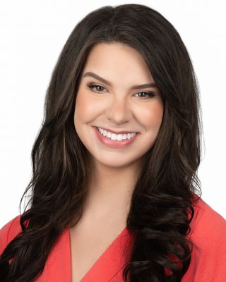 Photo of Megan Tennis, Licensed Professional Counselor in Naperville, IL