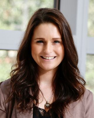Photo of Holly Bayles, Clinical Social Work/Therapist, LISW-S