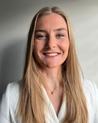 Photo of Olivia Loy, Marriage & Family Therapist Associate, MFT