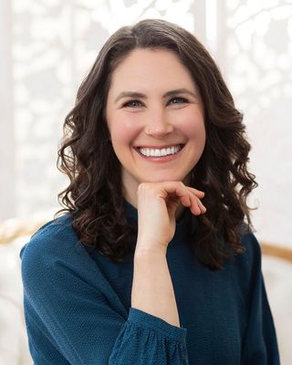 Photo of Liza Detenber, Clinical Social Work/Therapist, LICSW, EMDR