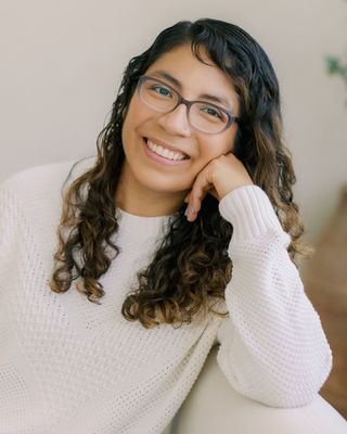 Photo of Ruth Avalos, Clinical Social Work/Therapist, LCSW