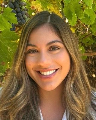 Photo of Samantha Hallor, Marriage & Family Therapist Associate, AMFT, MA