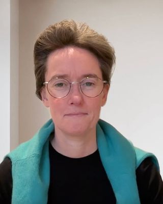 Photo of Helen Kemp, Psychotherapist, MNCPS Acc.