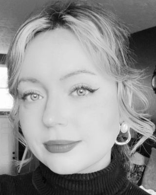 Photo of Ashley Ohlin, Licensed Professional Counselor, LPC