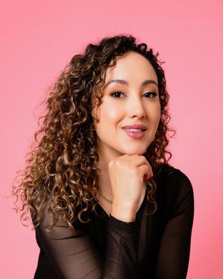 Photo of Cynthia Flores, Marriage & Family Therapist, LMFT
