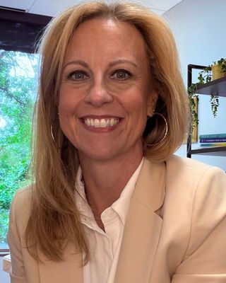 Photo of Shannon Carl, Licensed Professional Counselor, MS, LPC-S, SEP
