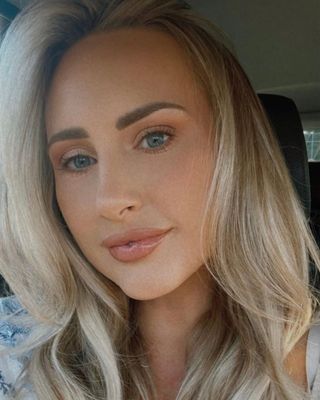 Jenna Louise Schofield, CBT Therapist