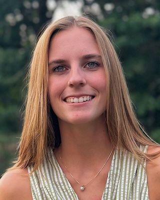 Photo of Sara Kroeze, Clinical Social Work/Therapist, LLMSW