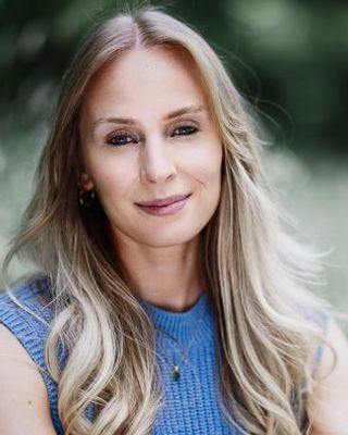 Photo of Laura Craster, Psychotherapist, MBABCP
