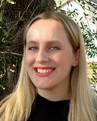 Photo of Julia Barker, Marriage & Family Therapist Intern, MS, MA, RMFTI