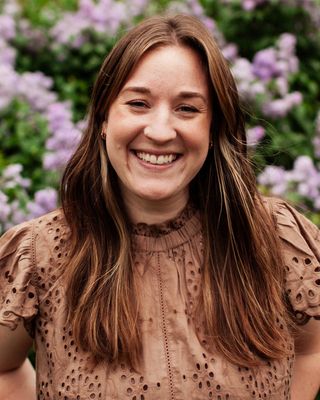 Photo of Madison Davis, Independent Mental Health Practitioner, LICSW