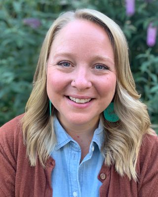 Photo of Beth Keenan, Marriage & Family Therapist Associate in Southwest, Portland, OR