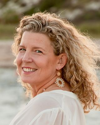 Photo of Candice Ster, Clinical Social Work/Therapist, MSW, LCSW