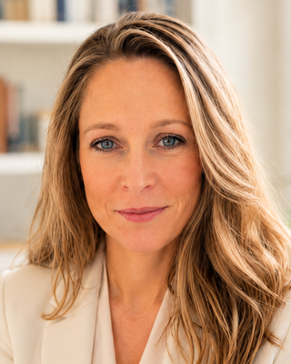 Photo of Tania Xenopoulos - Individual & Couples Therapist / Tania Xenopoulos, Registered Psychotherapist (Qualifying), RP(Q), MACP