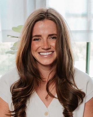 Photo of Danielle Bumpas, Marriage & Family Therapist Associate, MMFT, LMFTA
