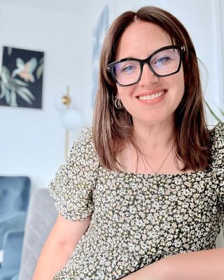 Photo of Kelsey Wiemer, Psychotherapist, MSc, MBABCP