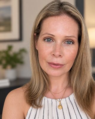 Photo of Lindsey K Gage, Counsellor, MBACP