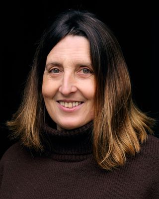 Photo of Dr Samara Lewis, Psychotherapist, MSc, MUKCP