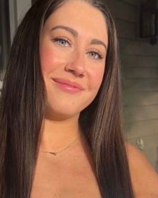 Photo of Alexandria Sapia, Clinical Social Work/Therapist, MSW, LICSW