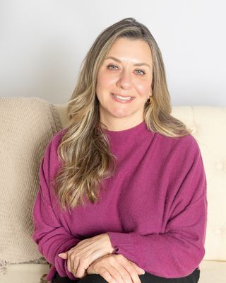 Photo of Agnes Levin, Clinical Social Work/Therapist, MSS, LCSW