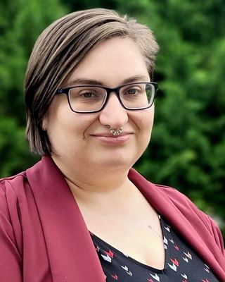 Photo of Fiona Husch, Pre-Licensed Professional