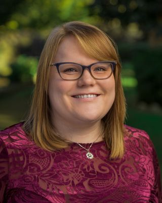 Photo of Julia Theiszmann, Clinical Social Work/Therapist, MSW, LISW-CP