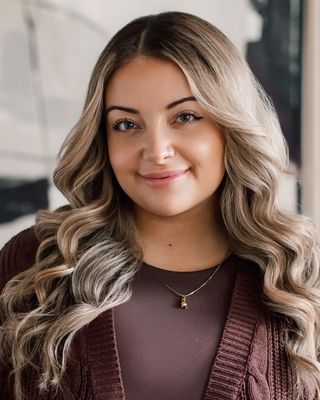 Photo of Julia Mazzotta . Thriving In Your Twenties - Thirties, Registered Social Worker, MSW, RSW