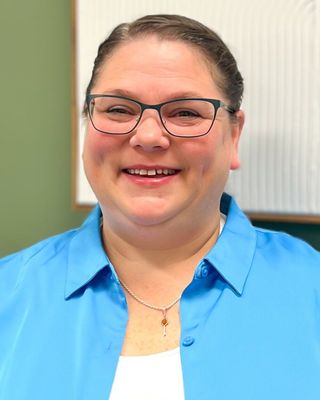 Photo of Michelle Robertson, Marriage & Family Therapist Associate in Tigard, OR
