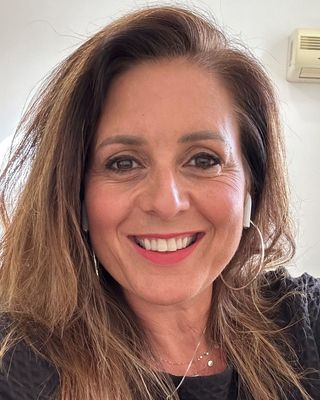 Photo of Danni Crayford, Counsellor, MBACP