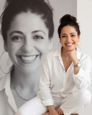 Photo of Renata E. Perelman, LCPC