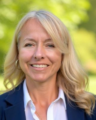 Photo of Tina J Iacovissi, Marriage & Family Therapist, MA, LMFT-D, CCPT