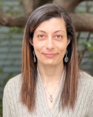 Photo of Hiba Abudamous, Psychologist in Belvedere, CA