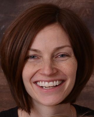 Photo of Laura Burnett, Clinical Social Work/Therapist, LICSW