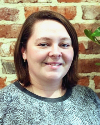 Photo of Allett Lykins, Clinical Social Work/Therapist, MSW, LICSW