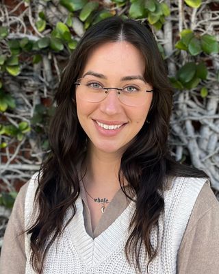 Photo of Em Scott, Marriage & Family Therapist Associate, MA, AMFT, CTP
