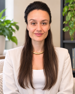 Photo of Tijana Pesic, Clinical Social Work/Therapist, MSW, RSW, RYT