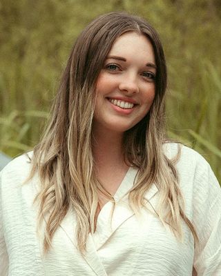 Photo of Eliza Hambrecht, Marriage & Family Therapist Intern