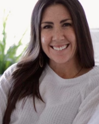 Photo of Rebecca Flores, Clinical Social Work/Therapist, LCSW