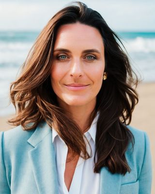 Photo of Dr Jessica M Quiñones, Psychotherapist, MUKCP