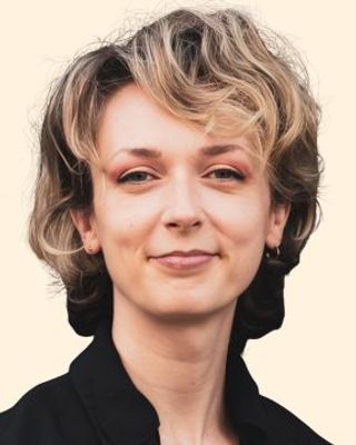 Photo of Elizabeth Michaud, Marriage & Family Therapist, MA, LMFT