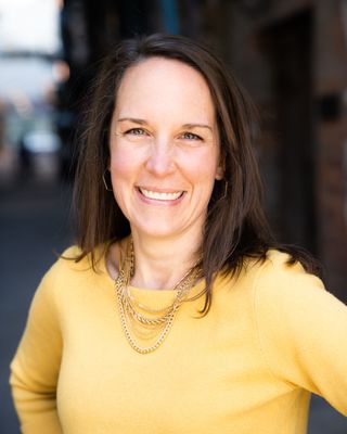 Photo of Anna Skinner, Clinical Social Work/Therapist, LMSW, RYT
